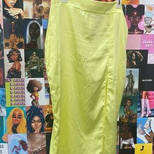 Satin neon skirt with slit
